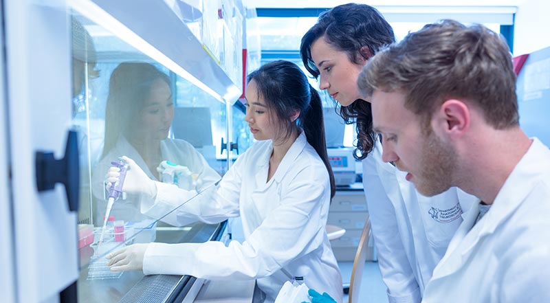 young-scientist-in-lab